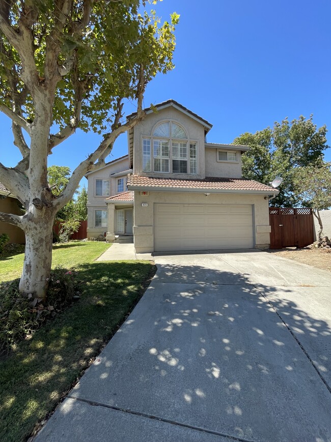 Building Photo - 423 Kinsmill Ct