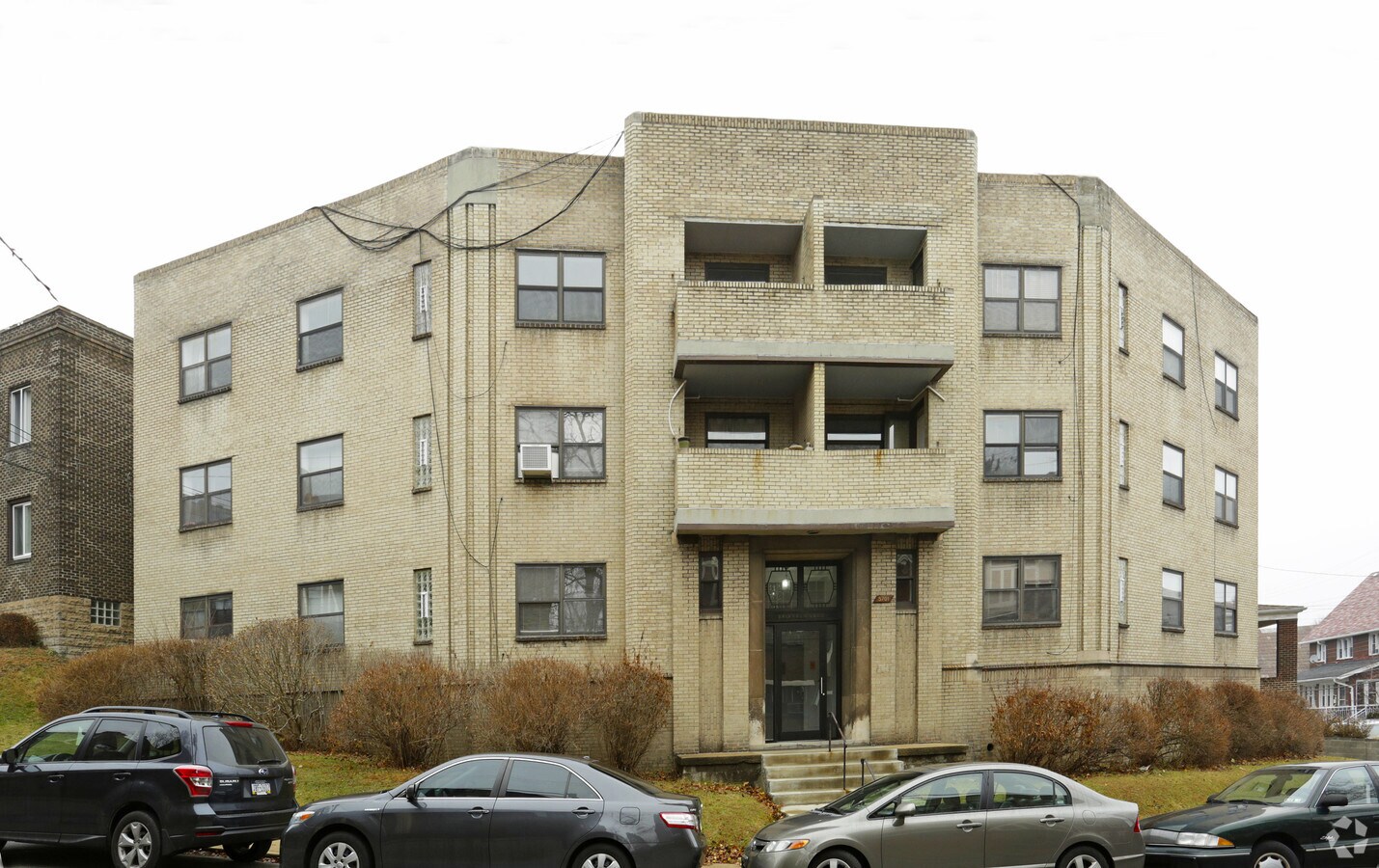 Triangle Hall - Triangle Hall Apartments