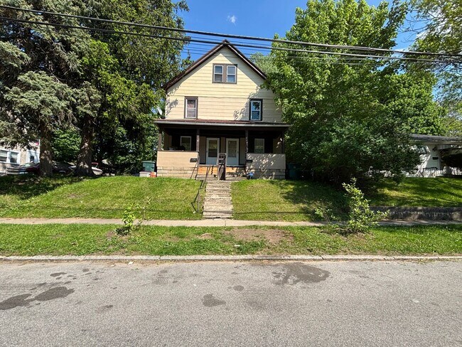 Photo - 86-88 Baycliff Dr Unit 86