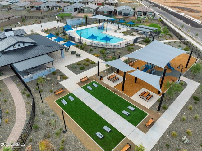 Building Photo - 15982 W Desert Spoon Dr