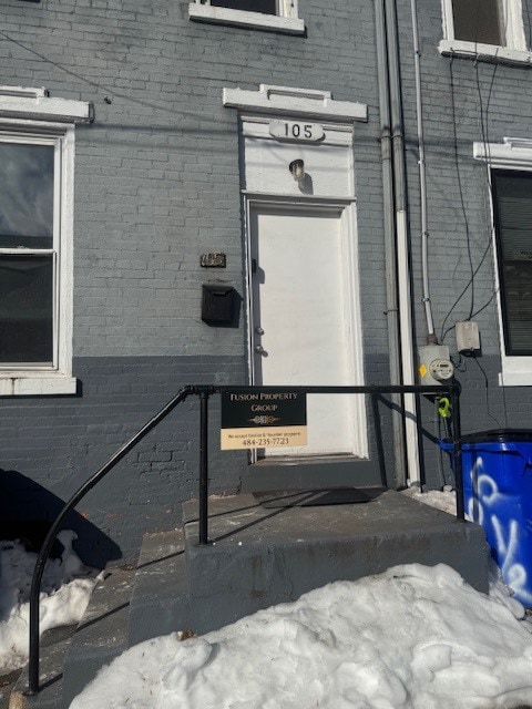 Photo - 105 N Warren St