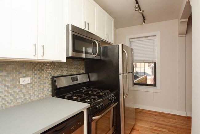 Photo - 2402 N Kedzie Blvd Unidad 312