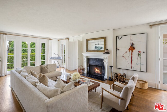 Photo - 205 Georgina Ave