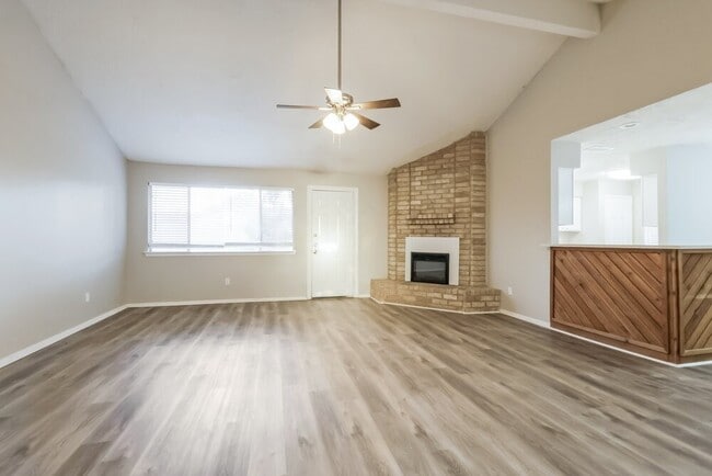 Photo - 7411 Skylight Ln