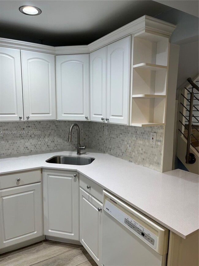 Photo - 8650 SW 67th Ave Unit 1028