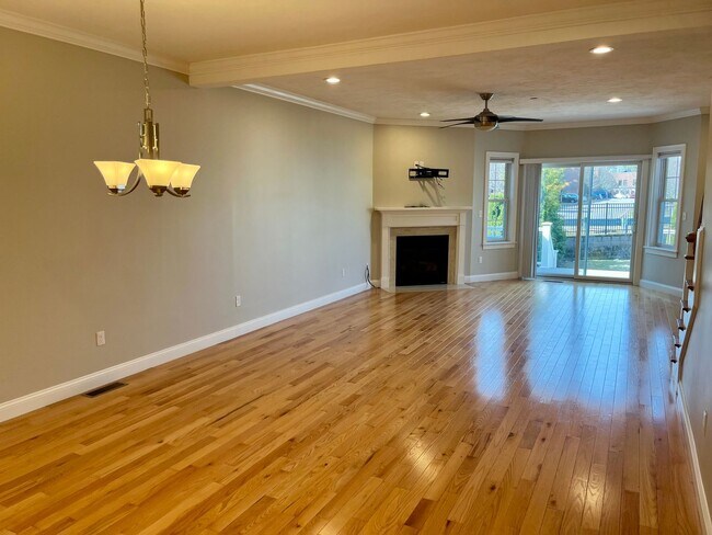 Photo - 41 Dexter Rd Unit 41DR