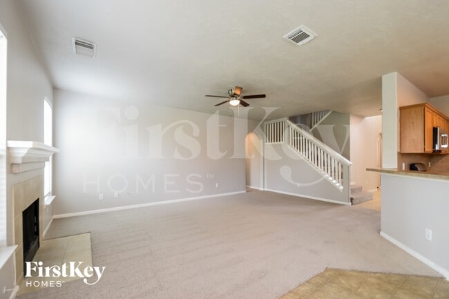 Photo - 10803 Goldfinch Rd