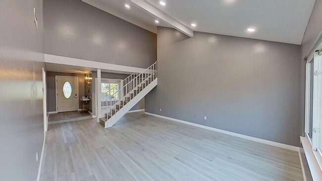 Photo - 6661 Wrenfield Dr