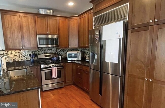 Photo - 202 Cobblestone Dr