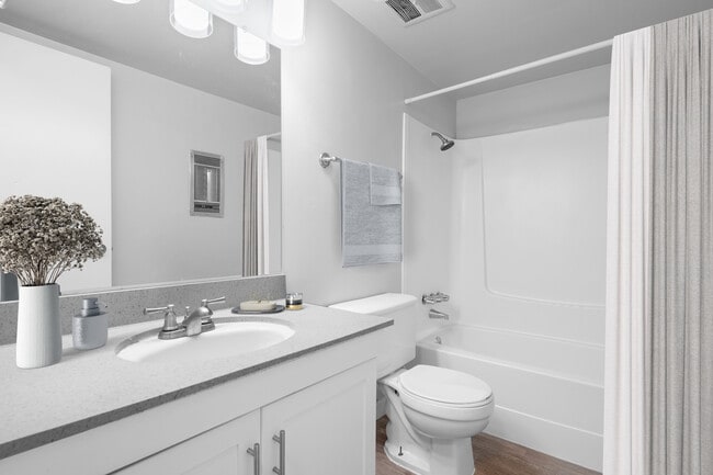 Photo - Palisades Apartments