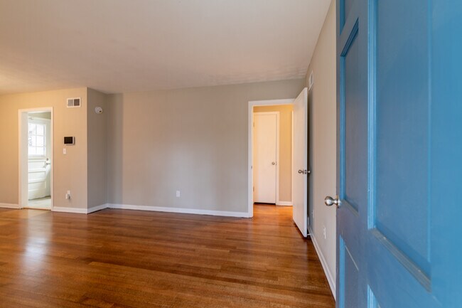 Photo - 5121 Ginger Cir