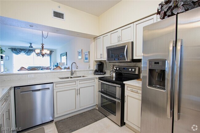Building Photo - 3250 Cypress Glen Way Unit 403 Rental