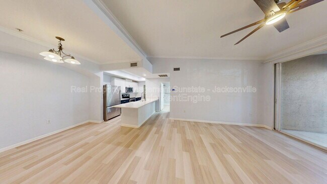 Photo - 10075 Gate Pkwy N Unit Apt 312