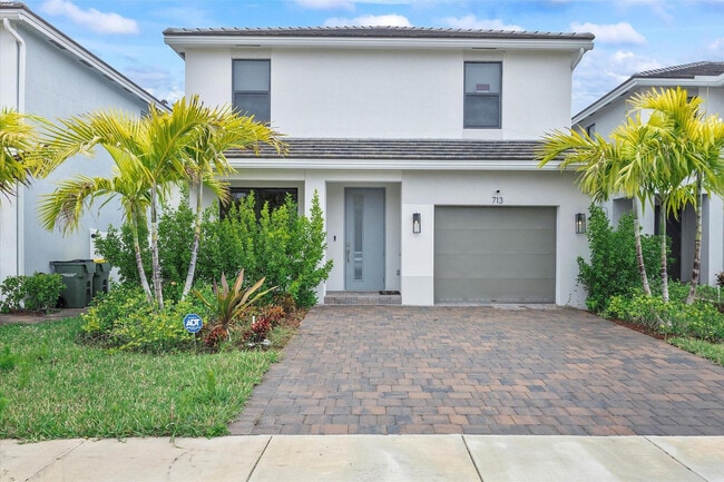 Photo - 713 SE 15th Ave