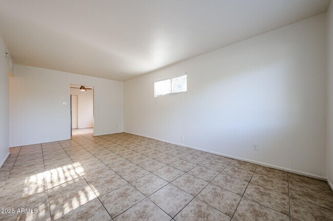 Photo - 4609 N 14th St