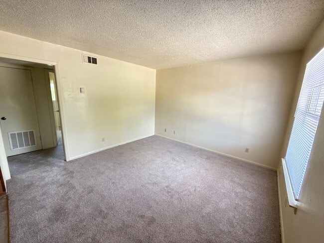 Photo - 228 Hold St Unit 24