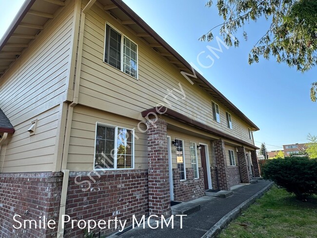 Photo - 8826 SE Lafayette St