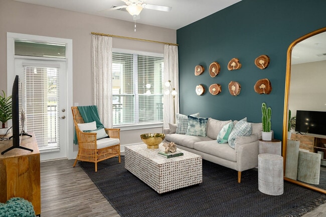 Abberly Solaire Apartment Homes