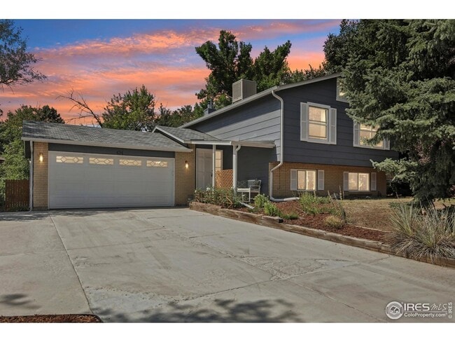 Building Photo - 4 bed 2 bath home in Louisville