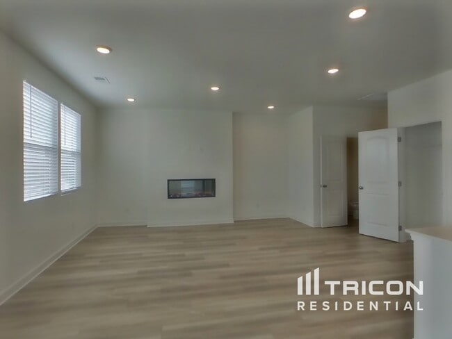 Photo - 5311 Carnegie Rd