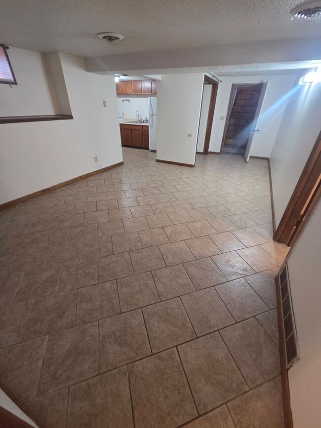1118 N Adams St Unit Lower Level
