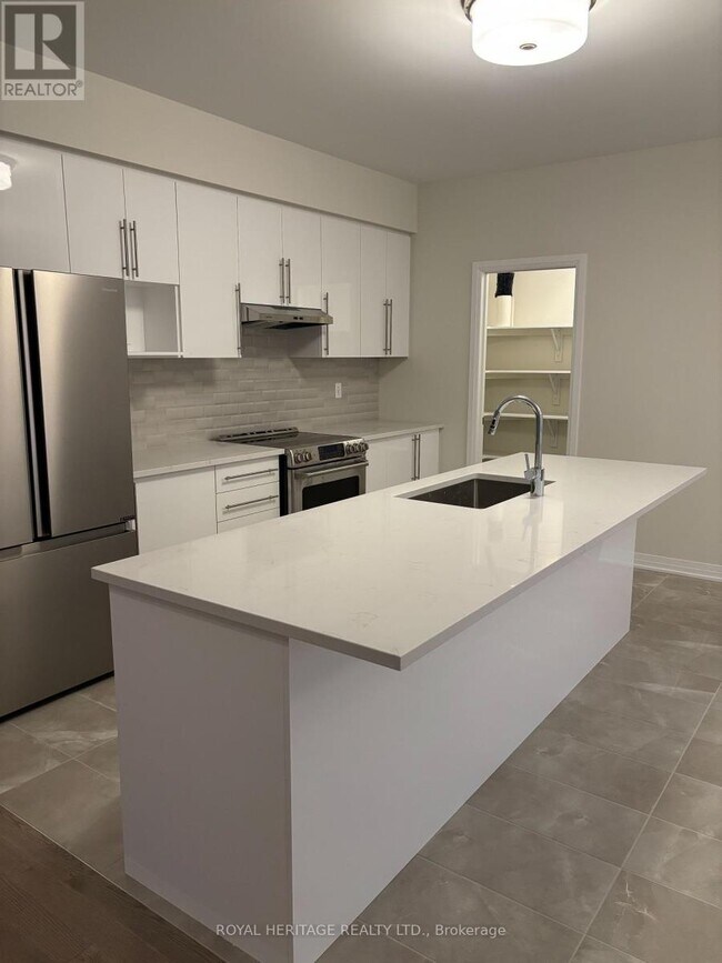 Photo - 3114 Searidge St