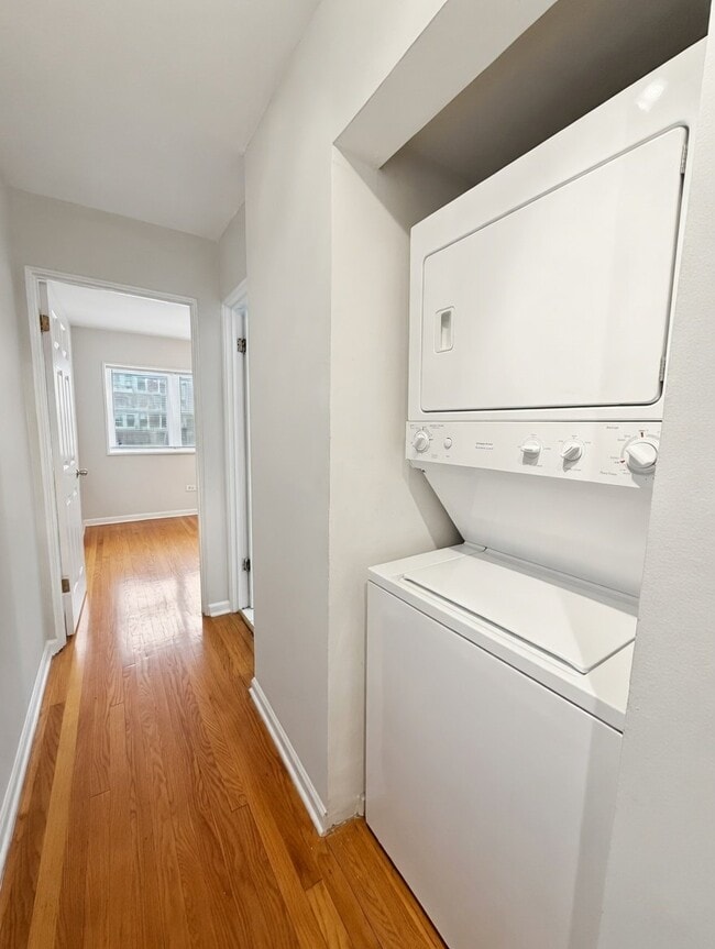 Photo - 6535 N Mozart St Unit 1F