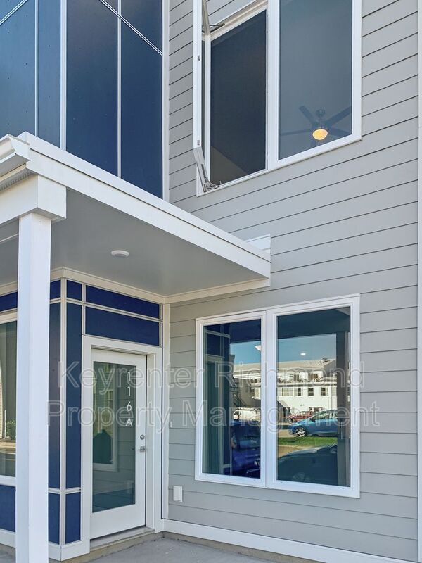 Building Photo - 116 W 12th St E Unit A