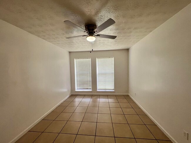 Photo - 2020 Continental Ave