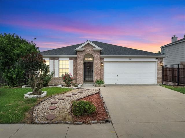 Building Photo - 206 Shady Brook Dr