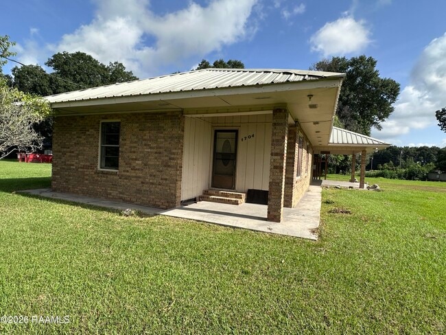1704 Savoy Rd