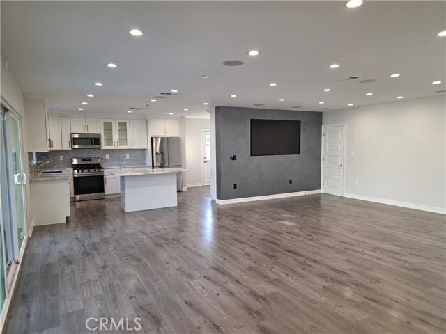 Photo - 7954 Crosnoe Ave