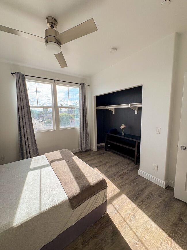 Photo - 505 Finch Ln