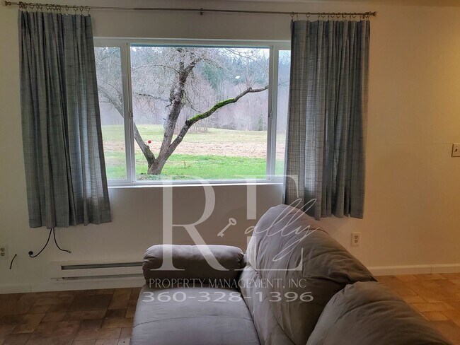 Photo - Stunning Secluded 5 Acre Paradise