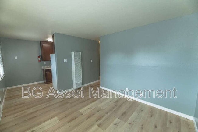 Building Photo - 1574 San Pablo Ave