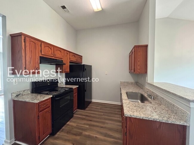 Photo - 9136 Kaitlyn Dr S