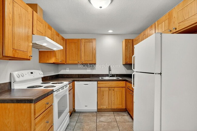 Building Photo - 1920 S Alpine St