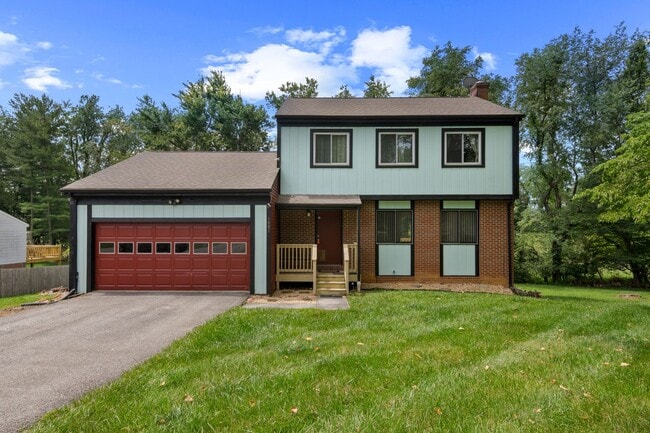 3 or 4 Bed/ 3 1/2 bath - 3 or 4 Bed/ 3 1/2 bath House