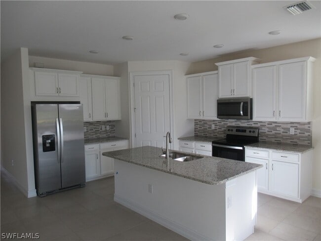 Photo - 4114 Dutchess Park Rd