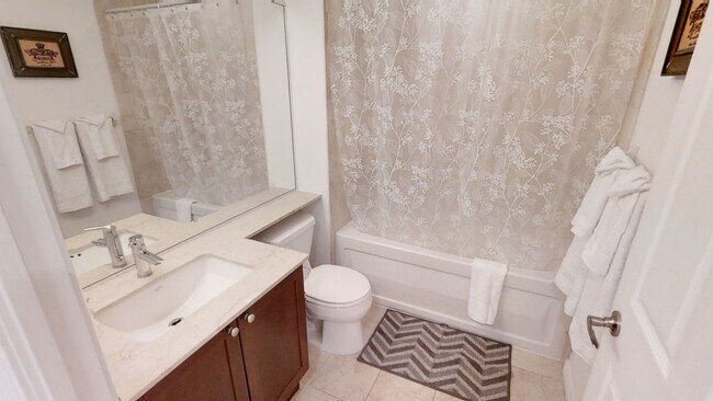 761 Bay St. Unité SI FL1-ID1473119P