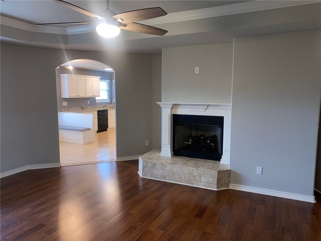 Photo - 706 SW Castlewood St