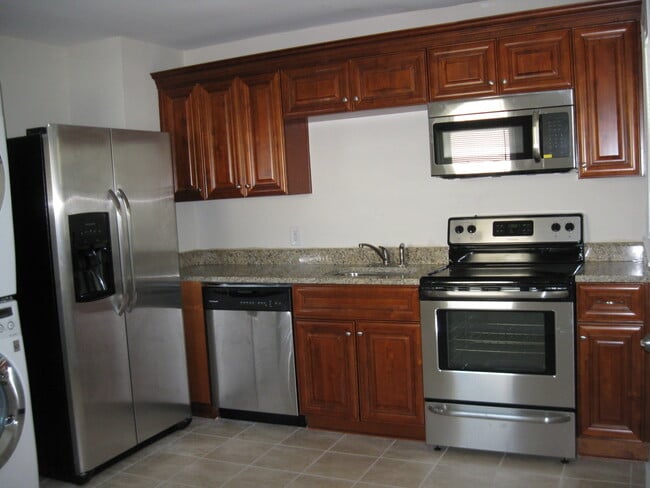 Photo - Adorable 2 Bedroom in Hampton!