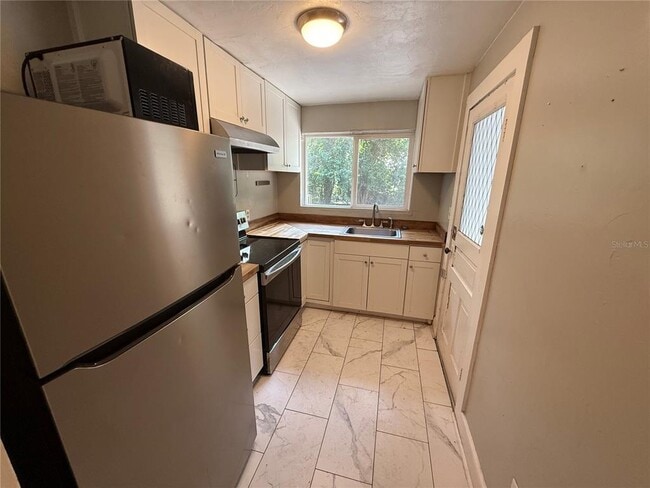Photo - 2523 NW 6th St