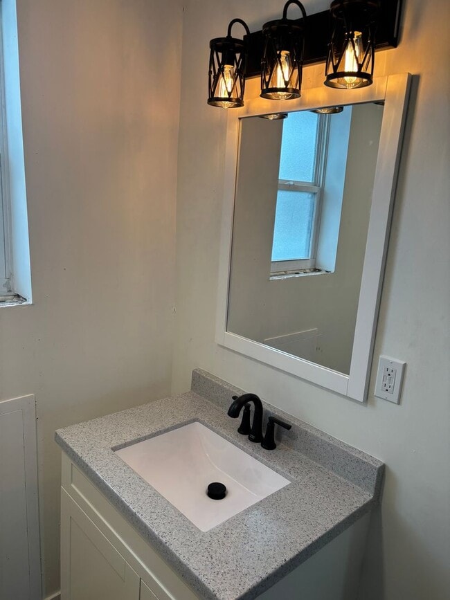 Photo - New Glory Unit 1214