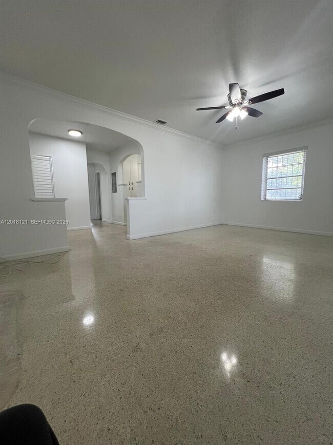 Photo - 301 NW 35th Ave Unit 301