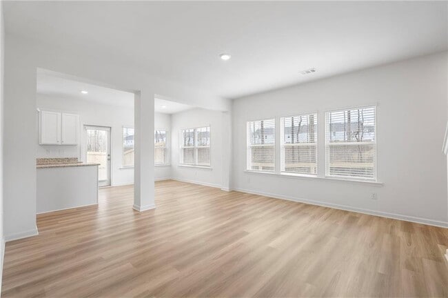 Photo - 1532 Aralynn Way