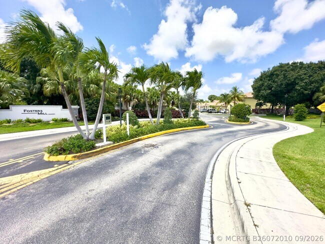 Photo - 1118 Fosters Mill Dr