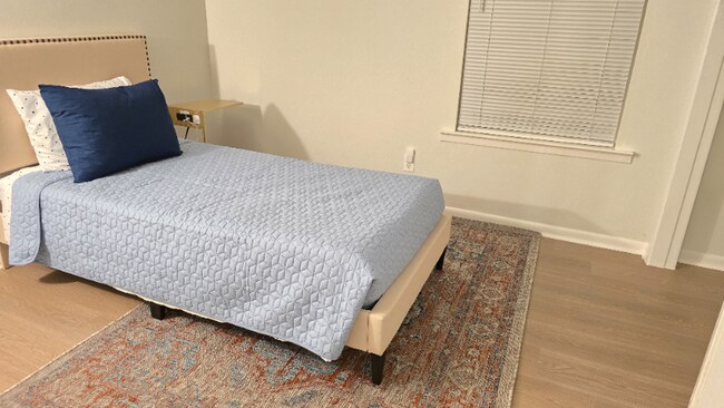 Photo - 1719 Gulfdale Dr