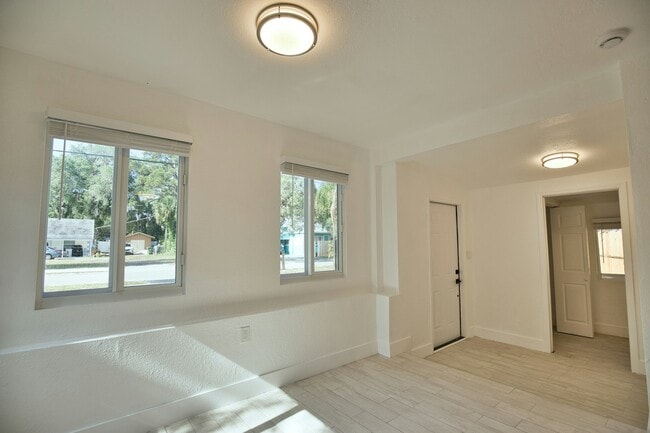 Photo - 1019 41st St