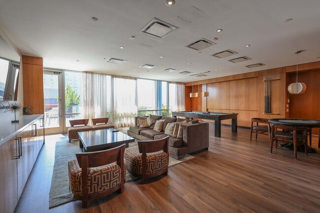 Photo - Riverwalk Point